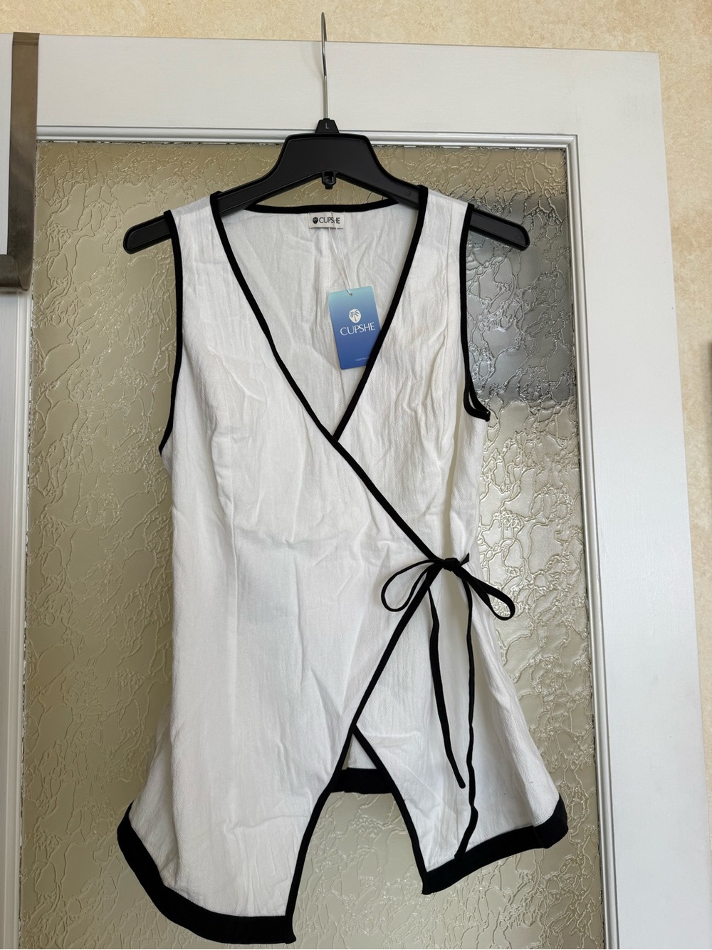 Cupshe White Sleeveless Wrap Tunic with Black Trim Tie